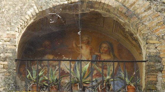 Bevagna - Bevagna, Porta Foligno «Edicola di Porta Foligno» o «San Vincenzo» [BEV060]